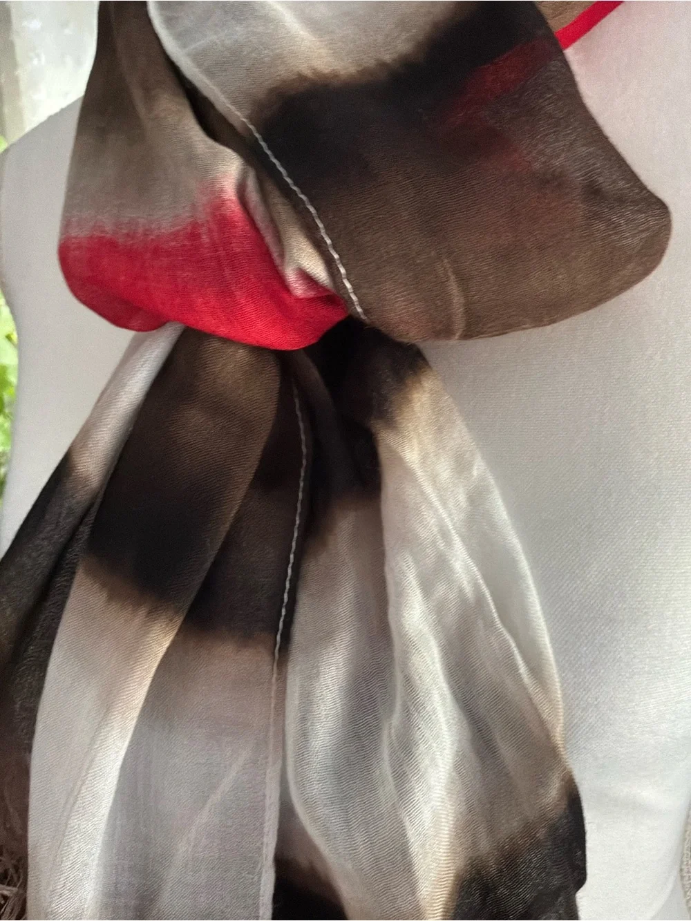 NWOT White House Black Market Red, Brown & Cream Gradient Scarf